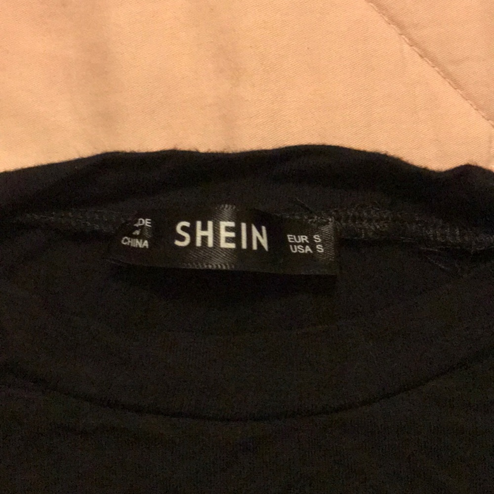 Crop top - Picture 2 of 5